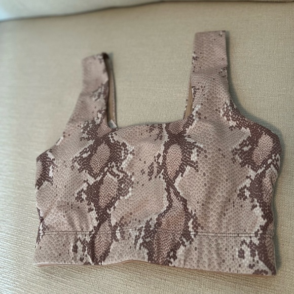 Varley Delta Sports Bra in Champagne Snake - Picture 5 of 7